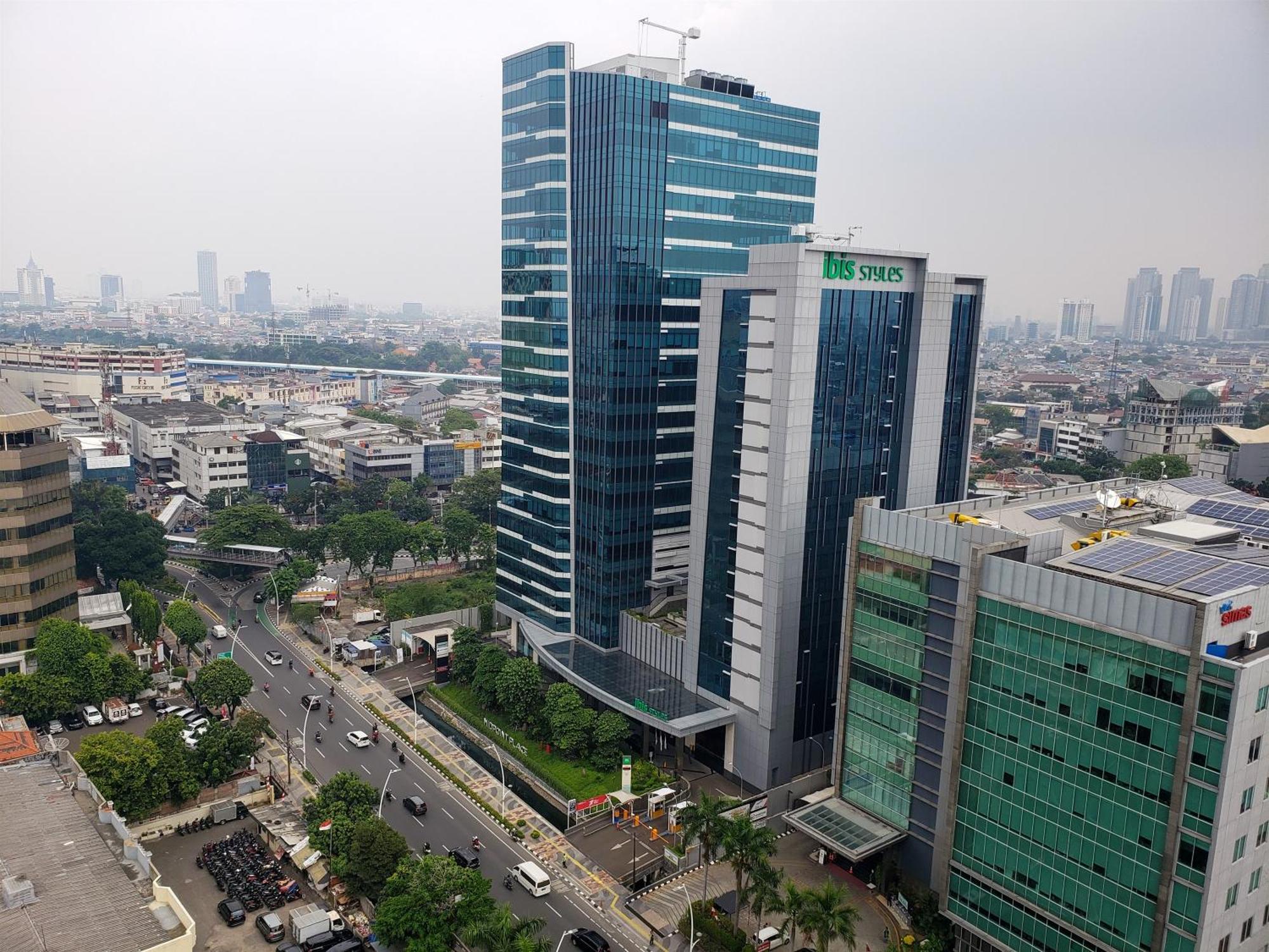 Minimalist And Comfy 1br At The Boulevard By Travelio Pangsapuri Jakarta